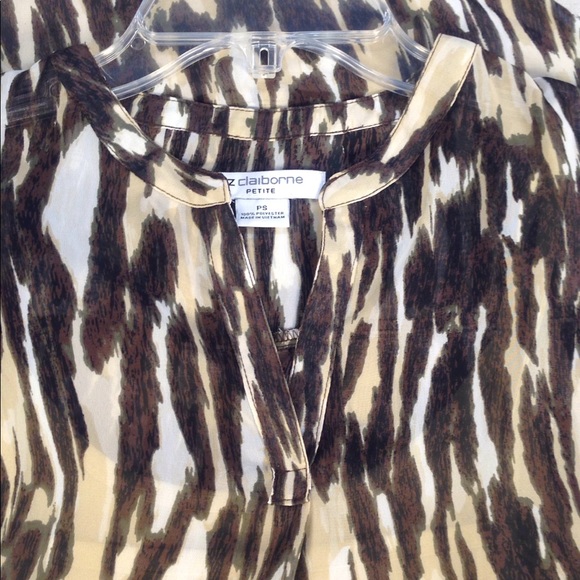 Liz Claiborne Sheer W/Cami Split Neck, PS NWOT - Picture 7 of 7